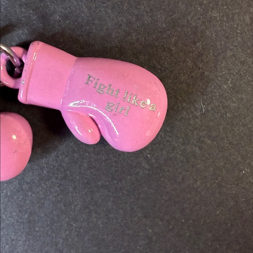 Pink “FIGHT LIKE A GIRL” Cancer Awareness Keychain - Picture 3 of 4